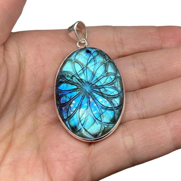 Jewelry - Blue Fire Flash Labradorite Necklace Pendant 925 Sterling Silver Overlay Stone